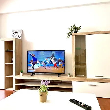 Mega Mall National Arena * Boekarest